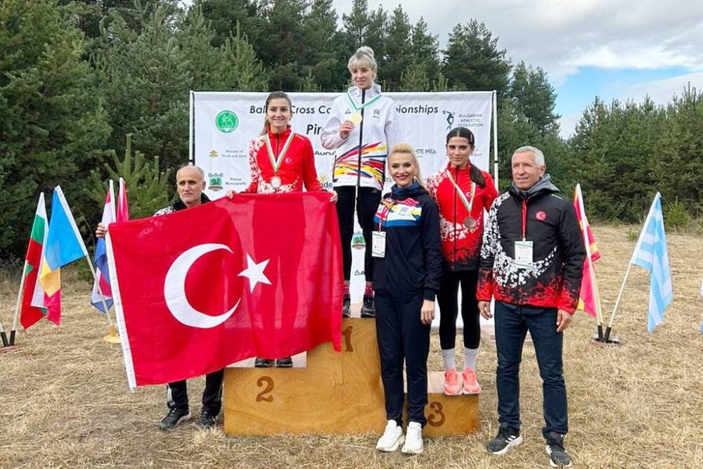 Mădălina Elena Sârbu, pe locul I la Campionatul Balcanic de Cros U23